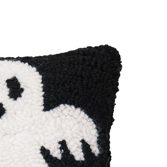 Spooky Ghost Hooked Pillow  C & F   