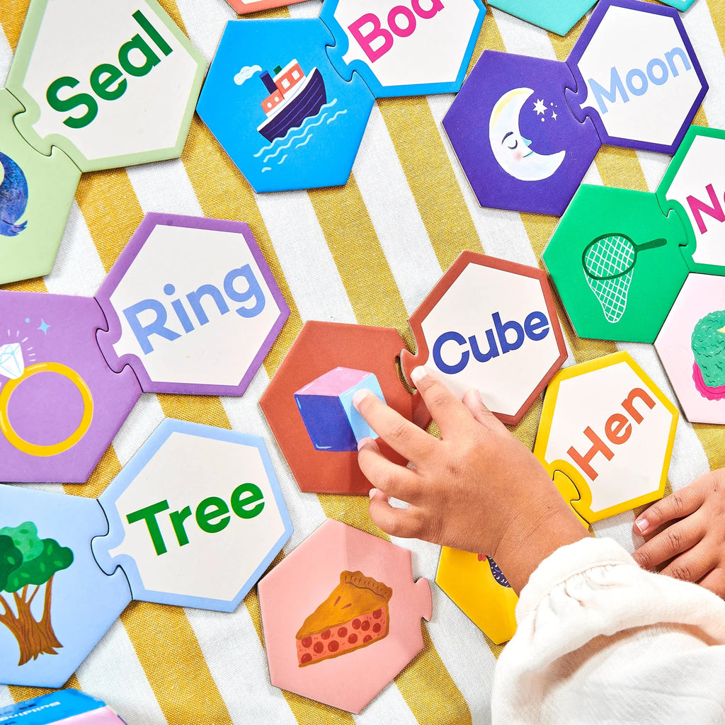 Simple Words Hexagon Puzzle Pairs  Eeboo   